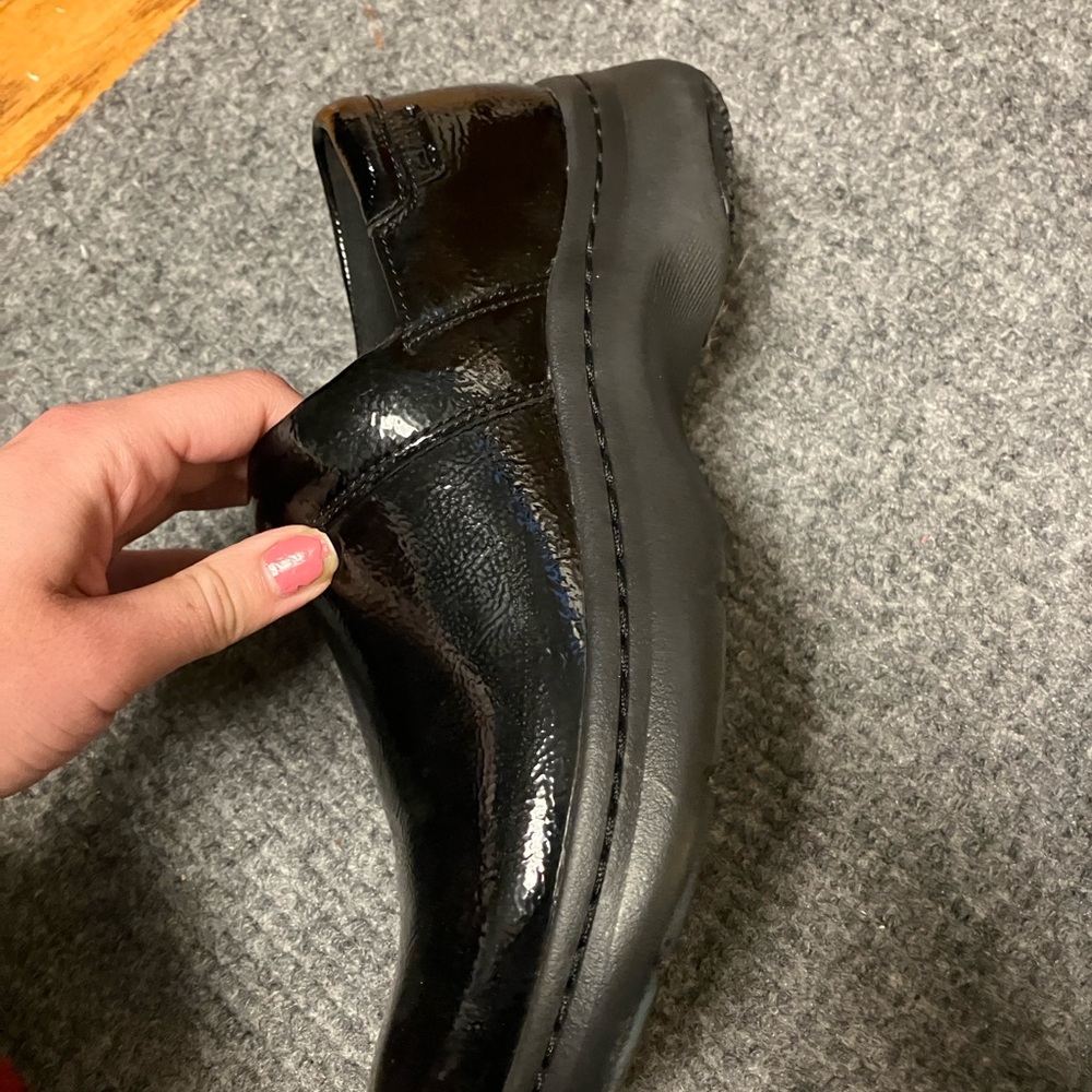 Clarks Womens Size 8 Shiny Black Loafers - Picture 8 of 11